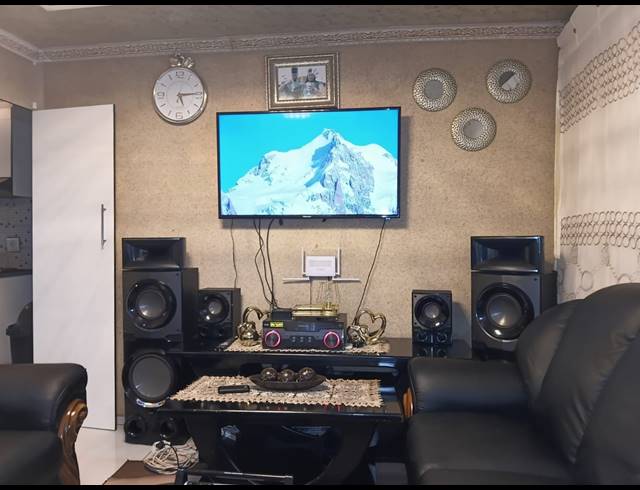 3 BEDROOM HOUSE FOR SALE IN SEBOKENG ZONE 14